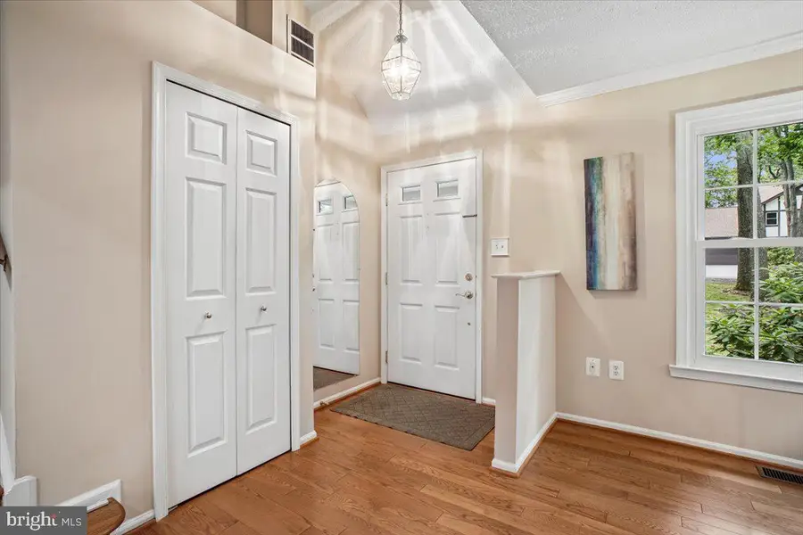 1877 Post Oak Trl, Reston, VA 20191 - #2