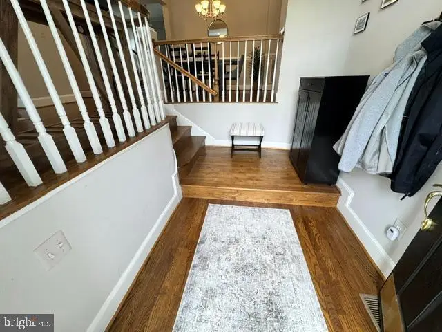 2304 Sawtooth Oak Ct, Vienna, VA 22182 - #2