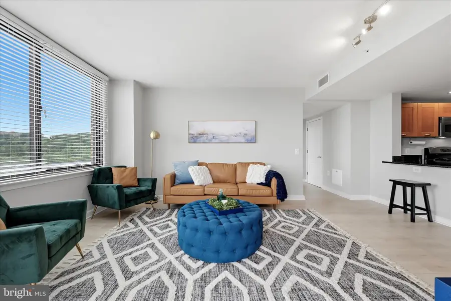 2451 Midtown Ave #1015, Alexandria, VA 22303 - #3