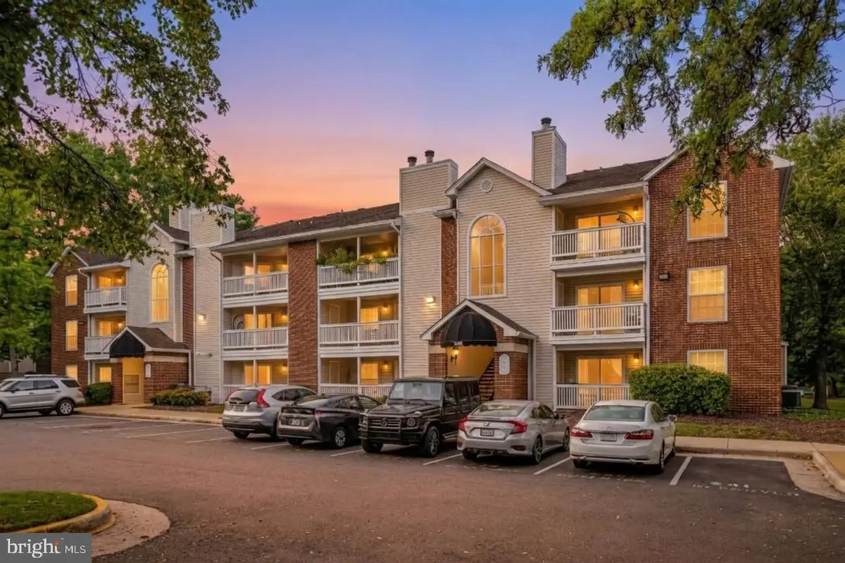 1538 Lincoln Way #202a, McLean, VA 22102 - #1