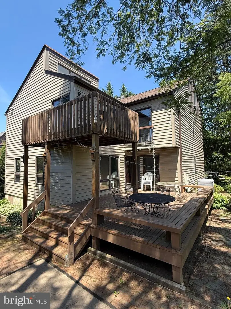 1524 Pathfinder Ln, McLean, VA 22101 - #2
