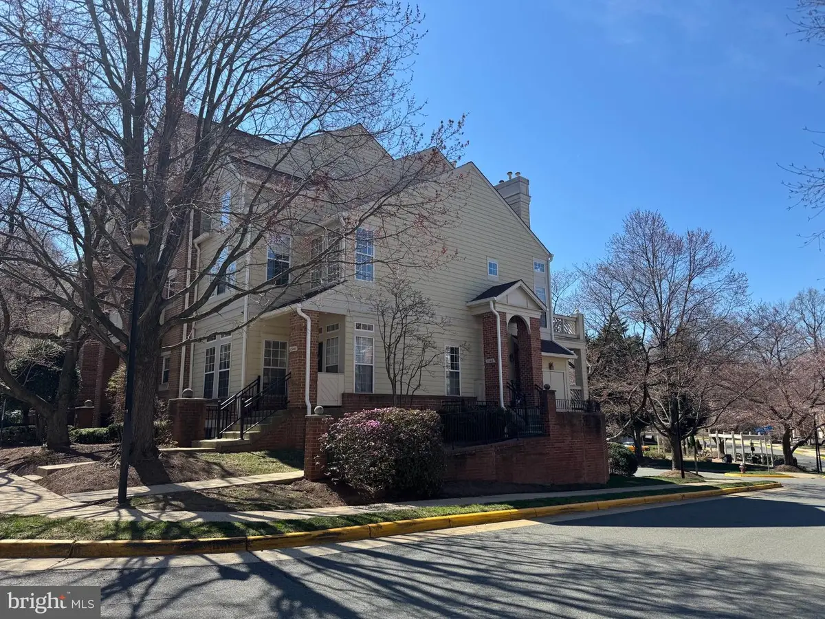 1348 Garden Wall Cir #513, Reston, VA 20194 - #1