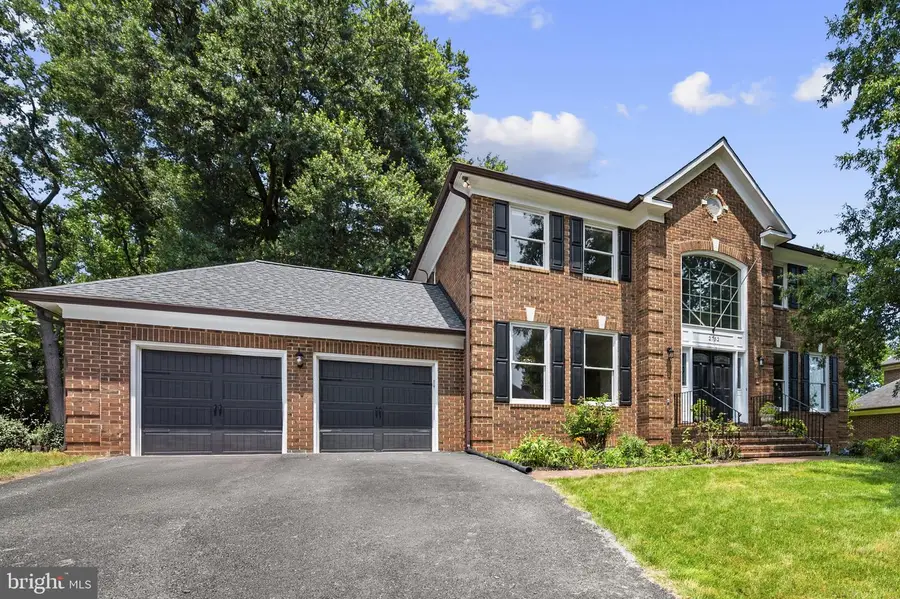 2752 Saint Elliott Ct, Alexandria, VA 22306 - #3