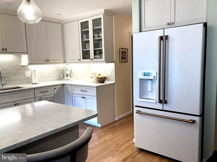 3322 Spring Ln, Falls Church, VA 22041 - #3