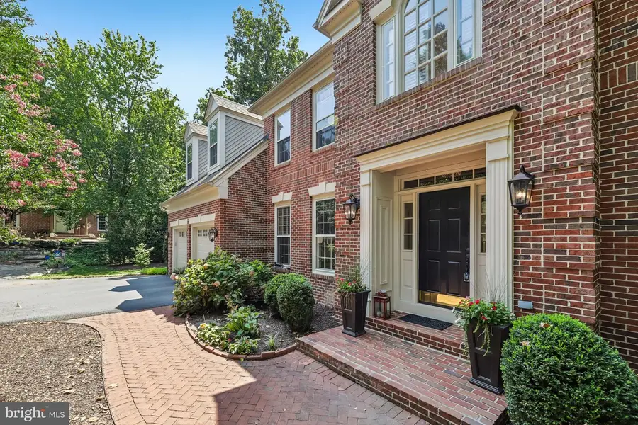 6409 Melstone Ct, Clifton, VA 20124 - #3