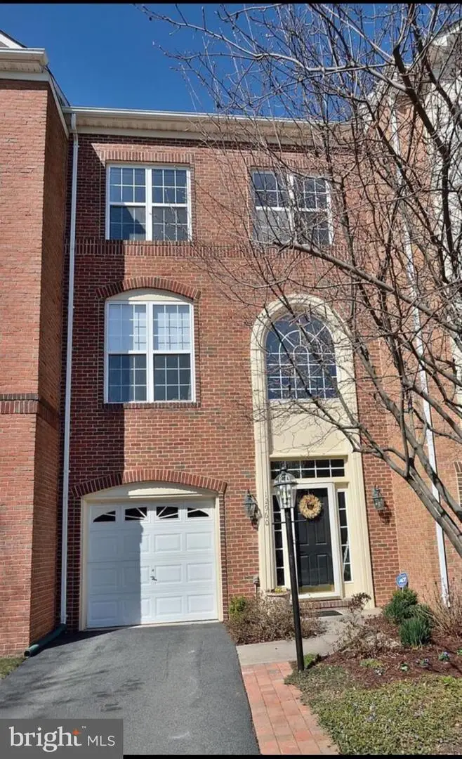 12960 Park Crescent Cir, Herndon, VA 20171 - #1