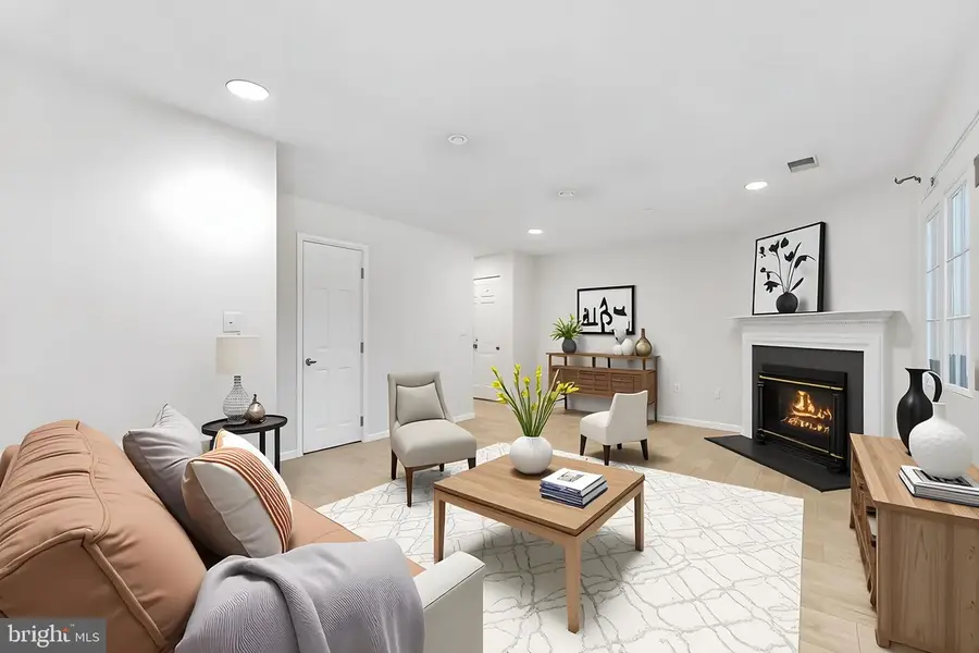 5408 Crystalford Ln, Centreville, VA 20120 - #3