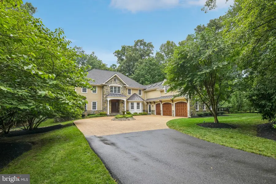 512 Seneca Green Way, Great Falls, VA 22066 - #2