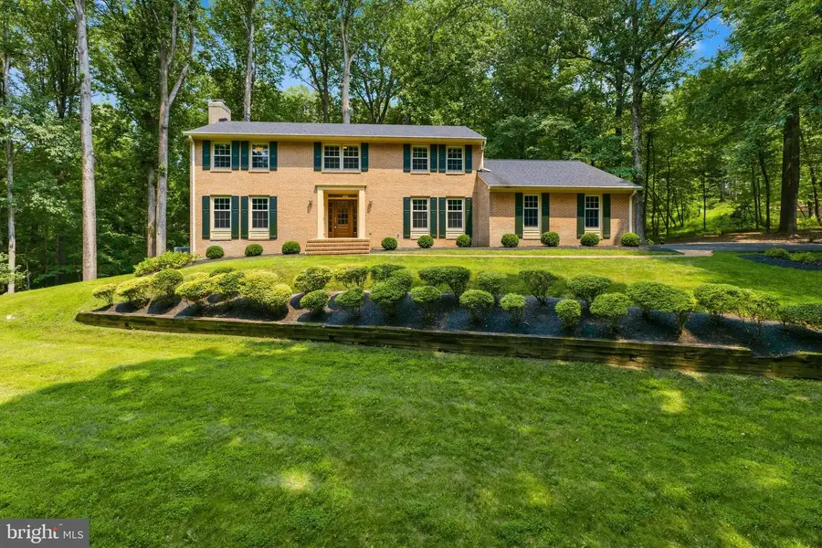 9200 Ripple Brook Rd, Great Falls, VA 22066 - #2