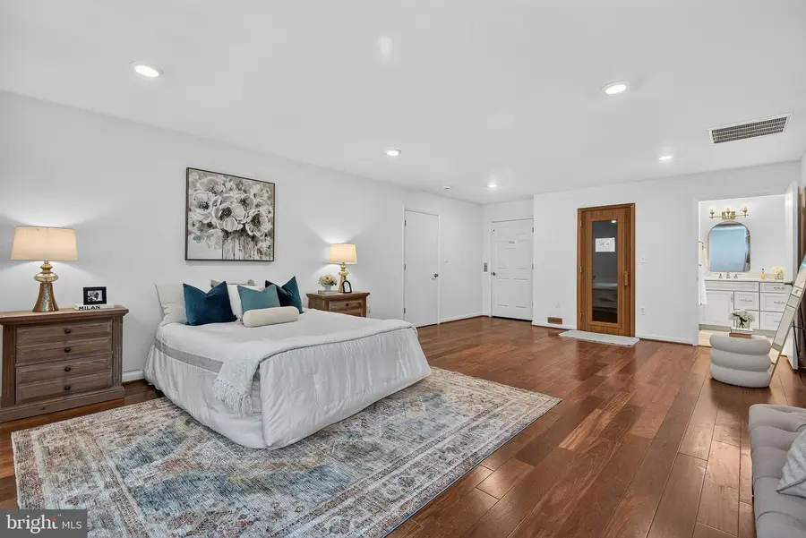 2511 Charlestown Ln, Reston, VA 20191 - #3