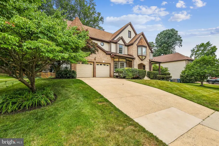 12607 Lake Normandy Ln, Fairfax, VA 22030 - #3