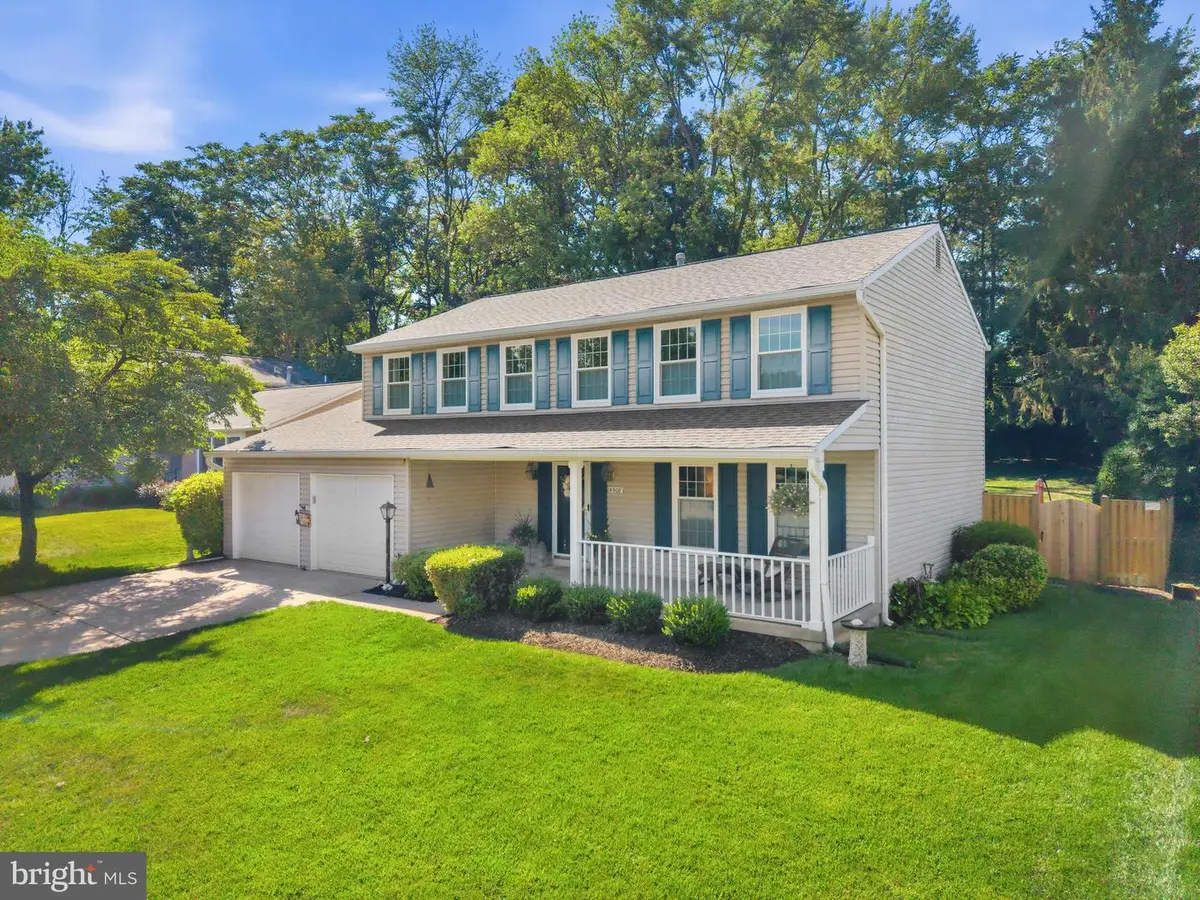 6908 Courageous Cir, Burke, VA 22015 - #1