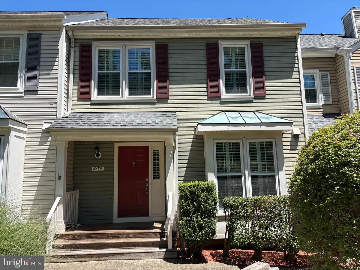 8174 Cliffview Ave, Springfield, VA 22153 - #1