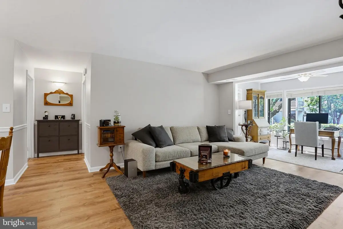 2205 Hunters Run Dr, Reston, VA 20191 - #1