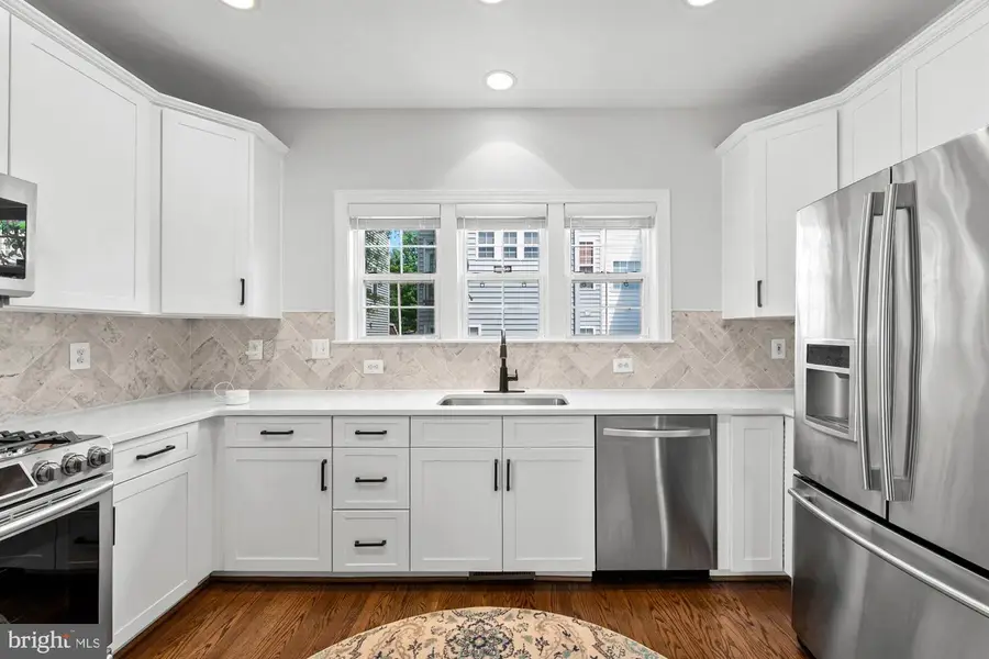 4165 Jeremy Grv, Fairfax, VA 22030 - #2
