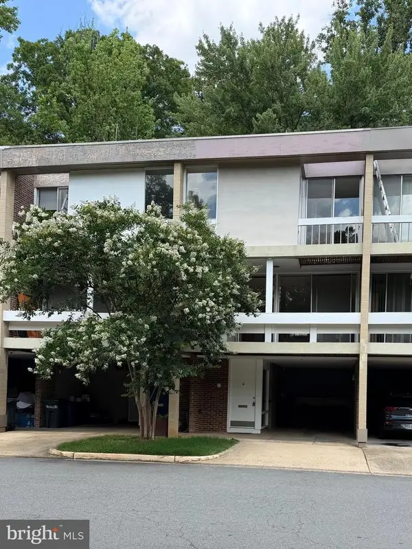 11510 Maple Ridge Rd, RESTON, VA 20190