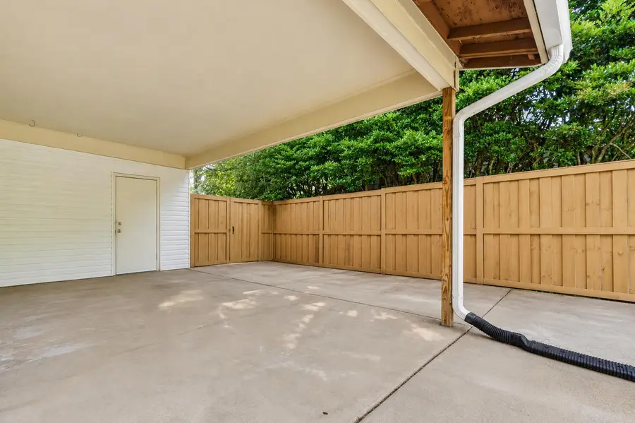 2410 Parkers Ln, Alexandria, VA 22306 - #2