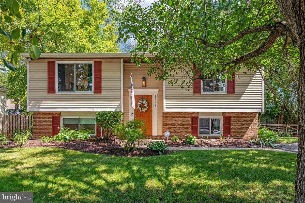 13024 Farthingale Dr, Herndon, VA 20171 - #1