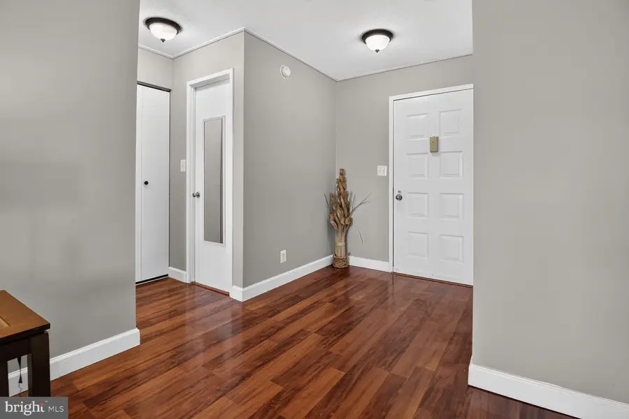 8350 Greensboro Dr #1009, McLean, VA 22102 - #3
