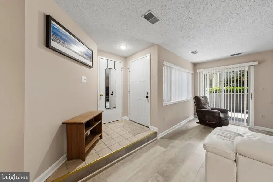 1904-a Villaridge Dr, Reston, VA 20191 - #3
