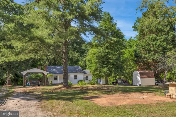 10632 Old Colchester Rd, LORTON, VA 22079
