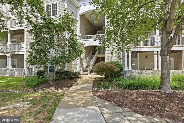 1700 Lake Shore Crest Dr #31, RESTON, VA 20190