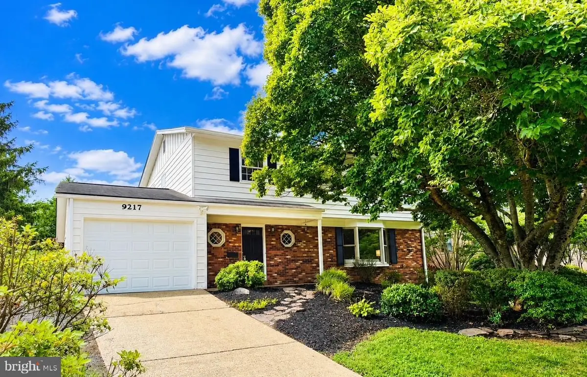9217 Santayana Dr, Fairfax, VA 22031 - #1