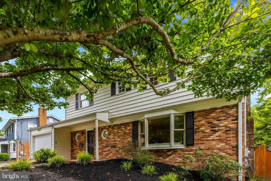 9217 Santayana Dr, Fairfax, VA 22031 - #3