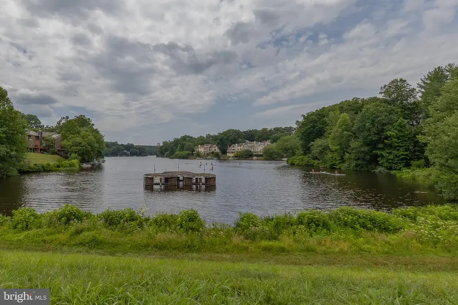 2201 Cedar Cove Ct, Reston, VA 20191 - #3