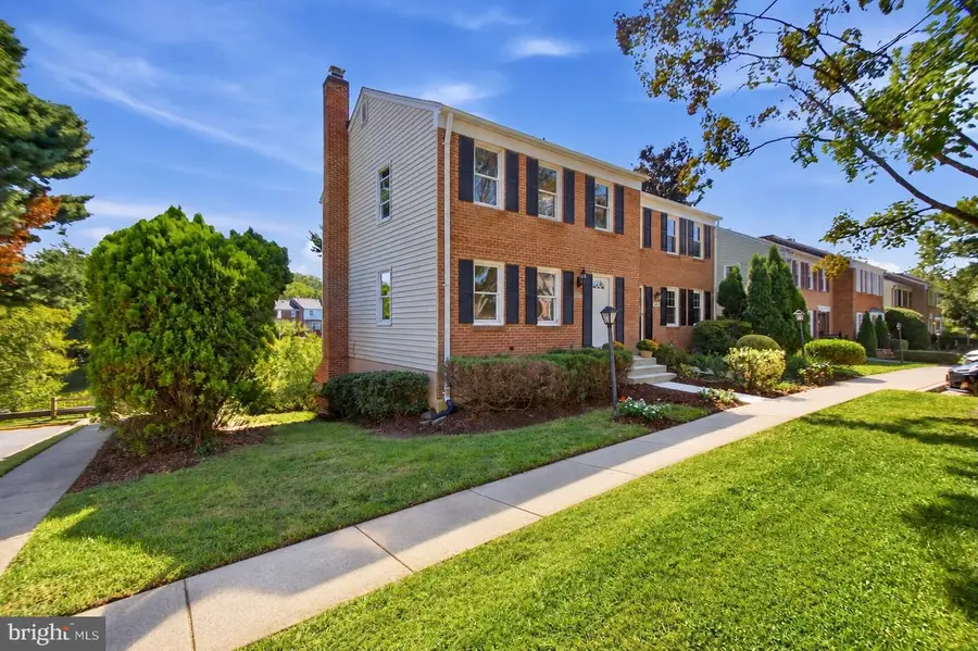 9424 Goshen Ln, Burke, VA 22015 - #3