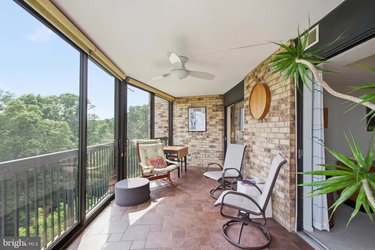 5902 Mount Eagle Dr #714, Alexandria, VA 22303 - #1