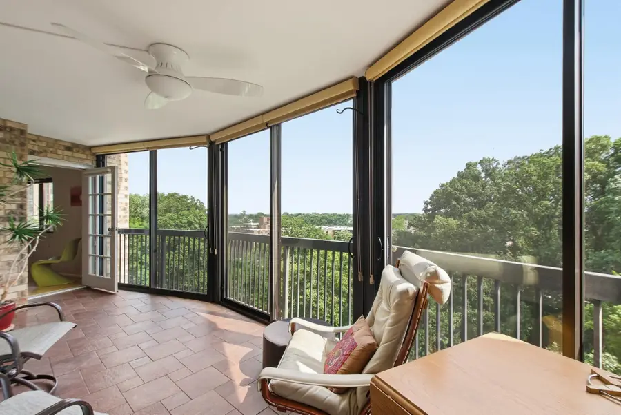5902 Mount Eagle Dr #714, Alexandria, VA 22303 - #2