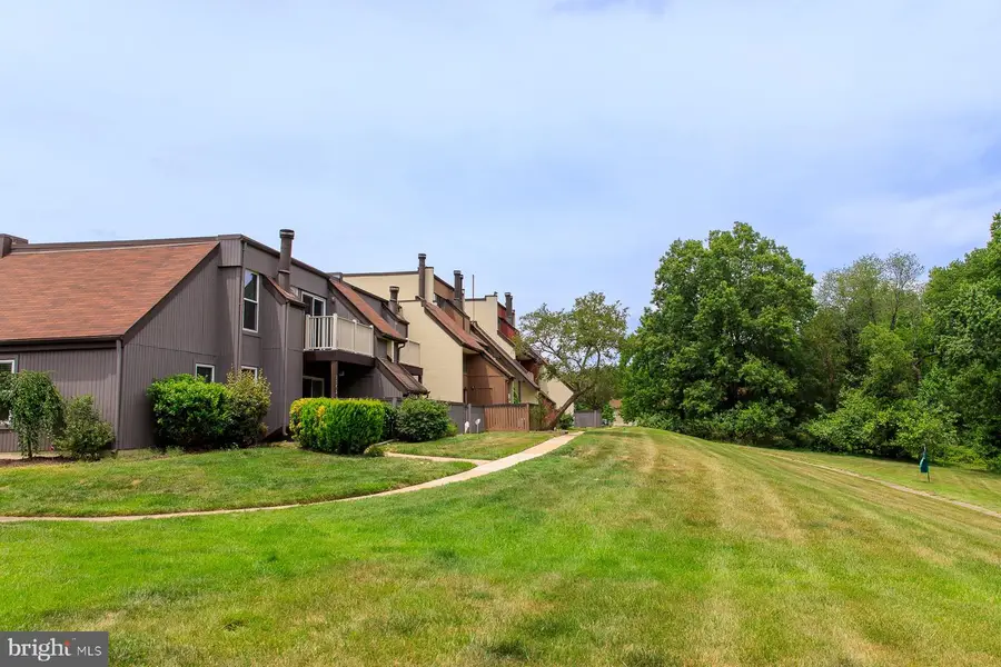 8042 Pantano Pl, Alexandria, VA 22309 - #2