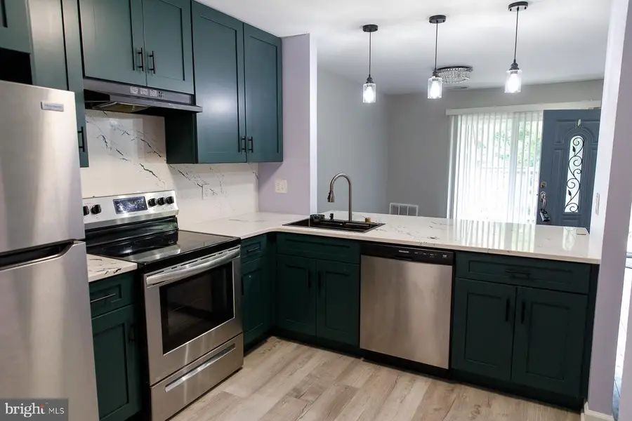 8042 Pantano Pl, Alexandria, VA 22309 - #3