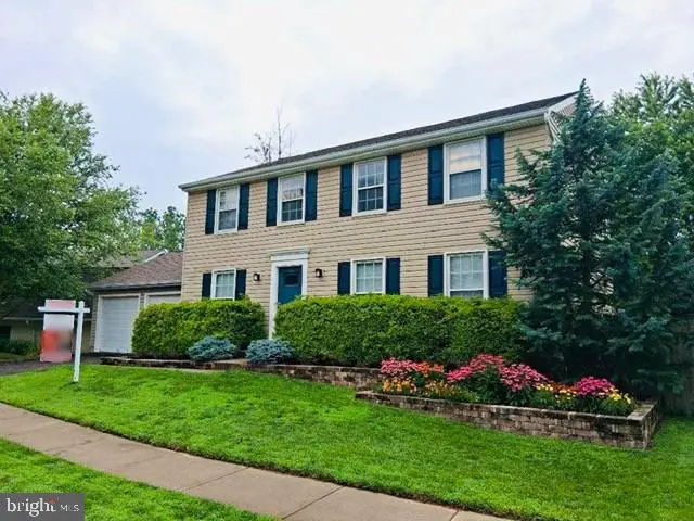 1057 Burwick Dr, Herndon, VA 20170 - #1