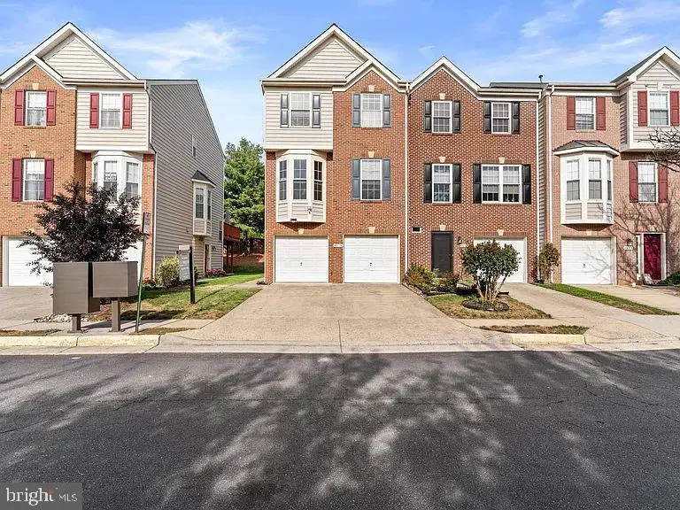 4621 Deerwatch Dr, Chantilly, VA 20151 - #1