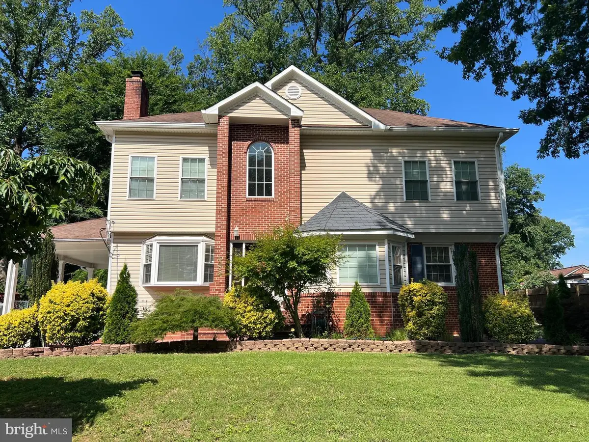 5409 Easton Dr, Springfield, VA 22151 - #1