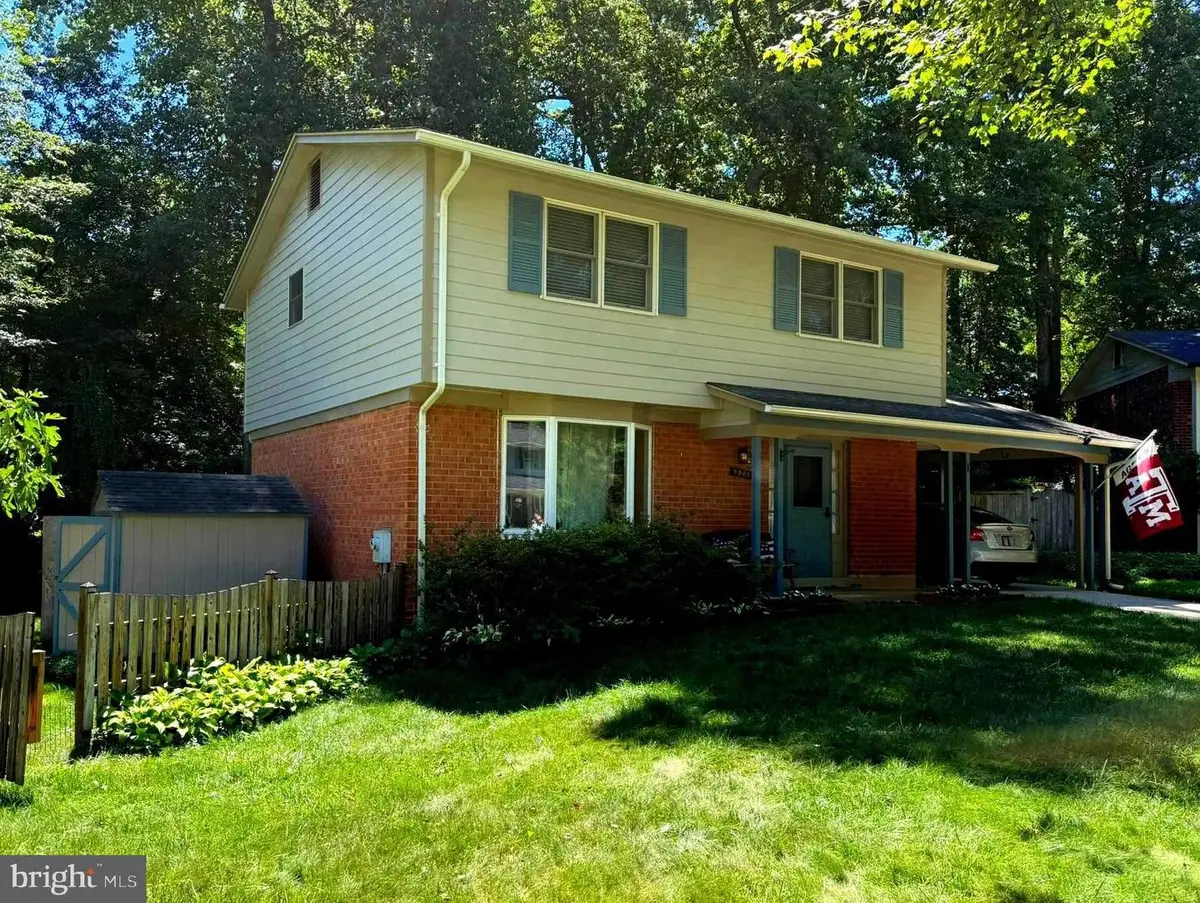 9809 Bacon Ct, Fairfax, VA 22032 - #1