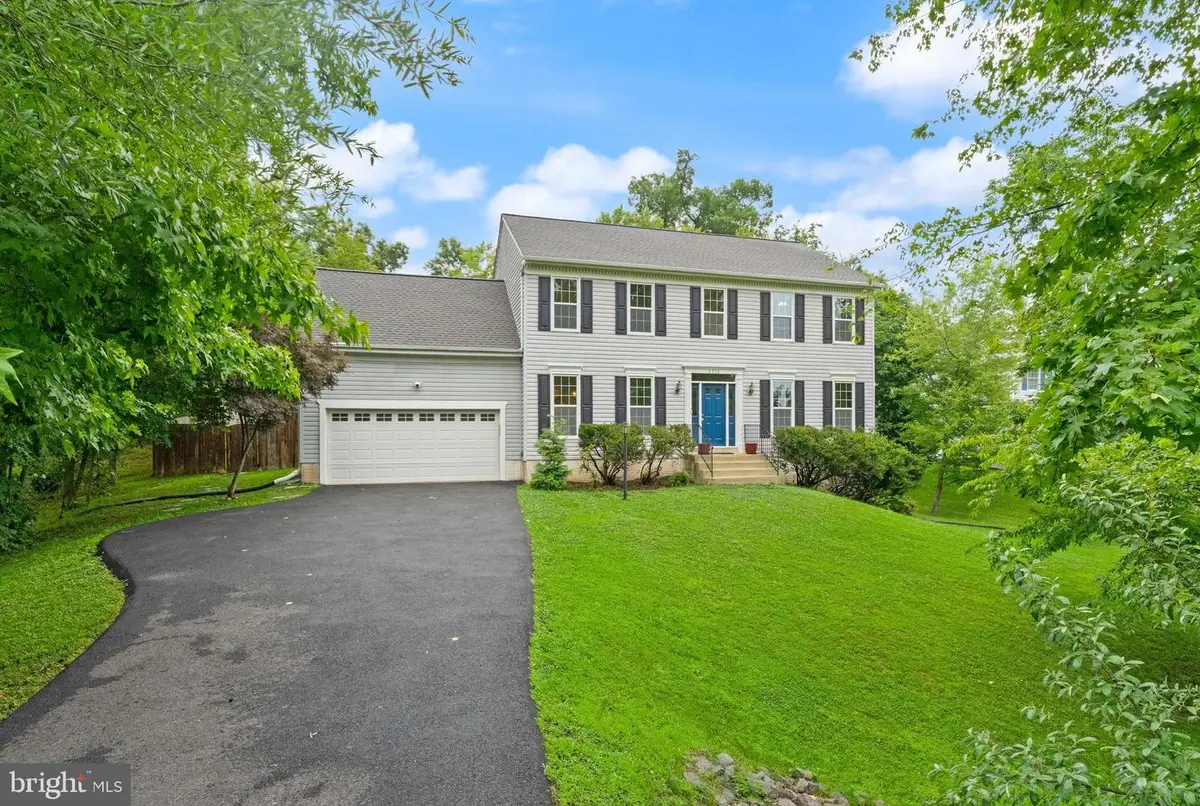 8930 Jameson St, Lorton, VA 22079 - #1