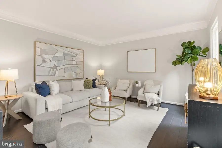 8930 Jameson St, Lorton, VA 22079 - #2