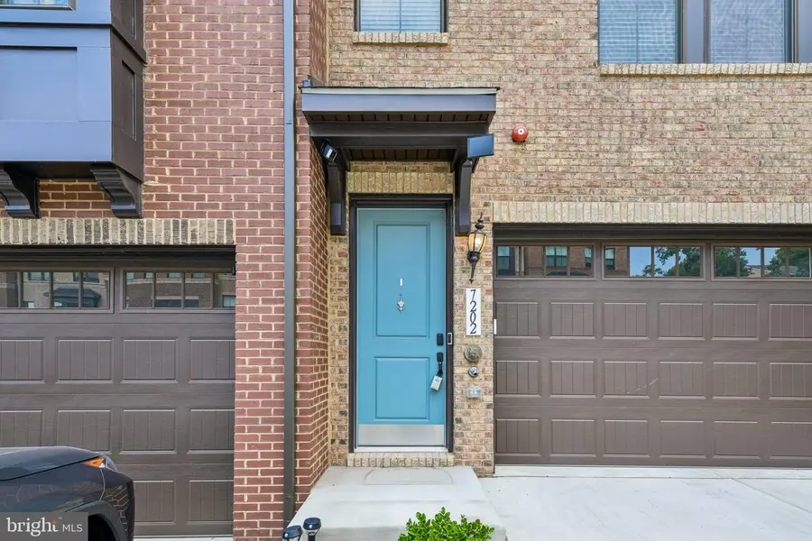 7202 Mountaineer Dr, Alexandria, VA 22306 - #2