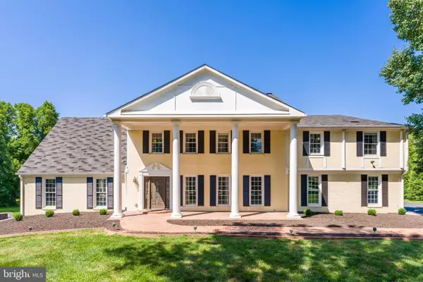 10520 Hunting Crest Ln, VIENNA, VA 22182