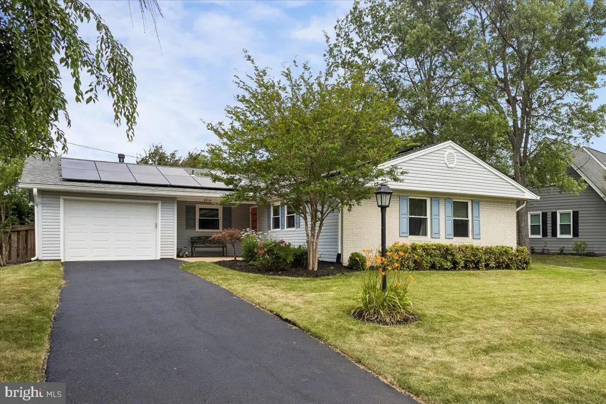 4214 Penner Ln, Fairfax, VA 22033 - #1
