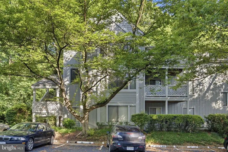 2238 Hunters Run Dr, Reston, VA 20191 - #2