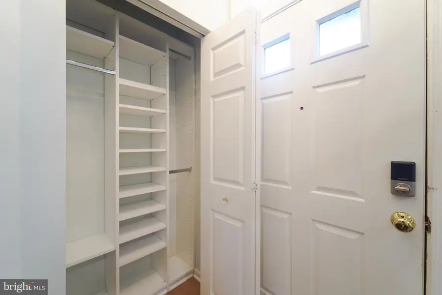 5718 Croatan Ct, Centreville, VA 20120 - #3
