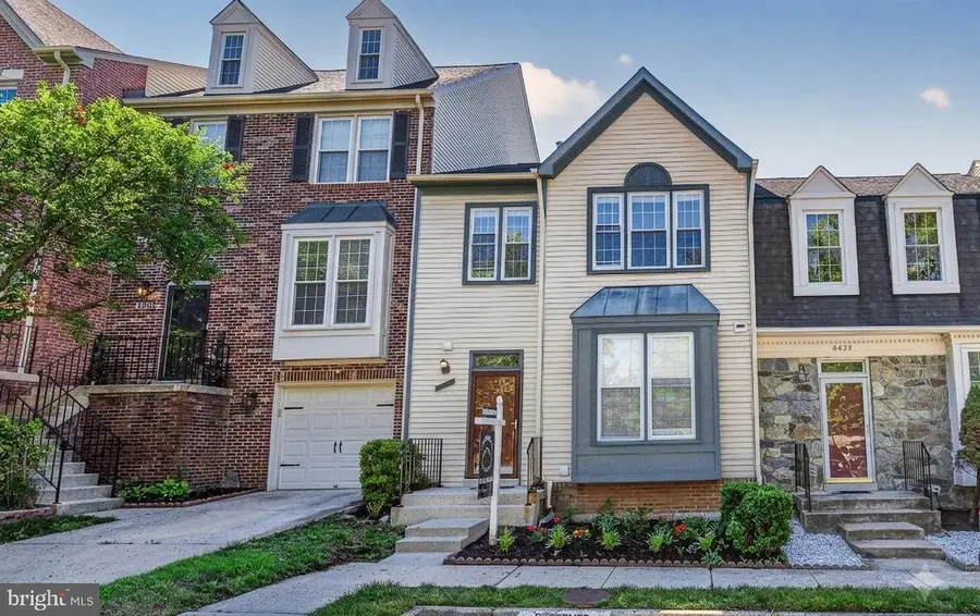 6433 English Ivy Ct, Springfield, VA 22152 - #2