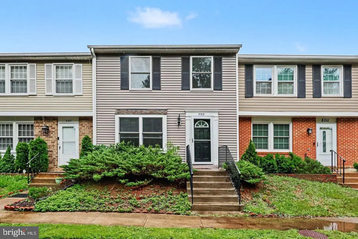 8309 Pondside Ter, Alexandria, VA 22309 - #1