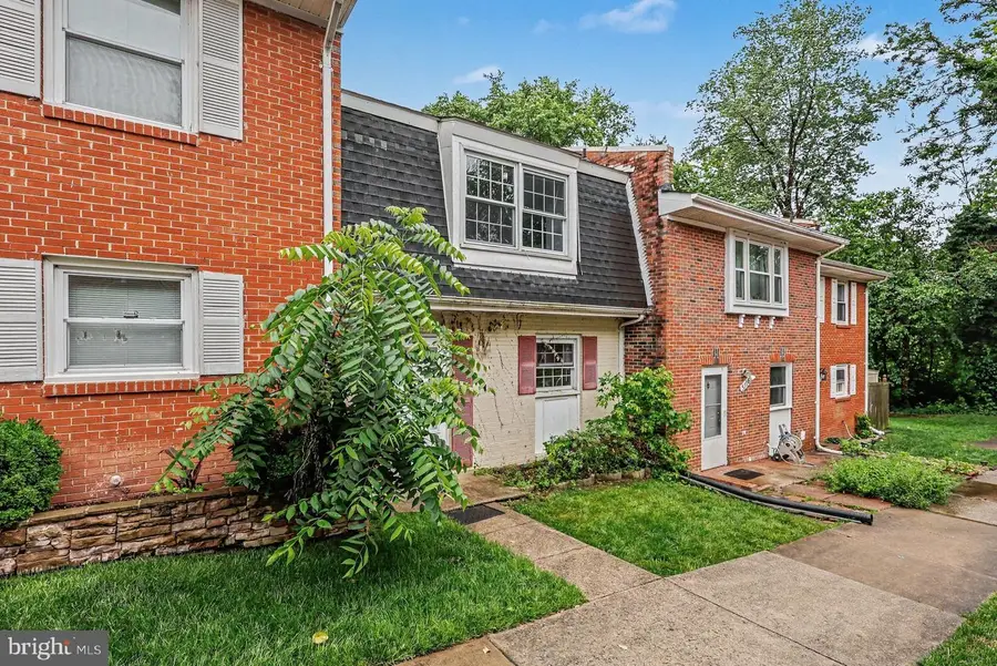 3118 Brosar Ct, Alexandria, VA 22306 - #2
