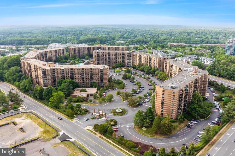 8360 Greensboro Dr #307, McLean, VA 22102 - #2