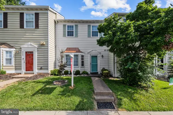 9948 Capperton Dr, OAKTON, VA 22124